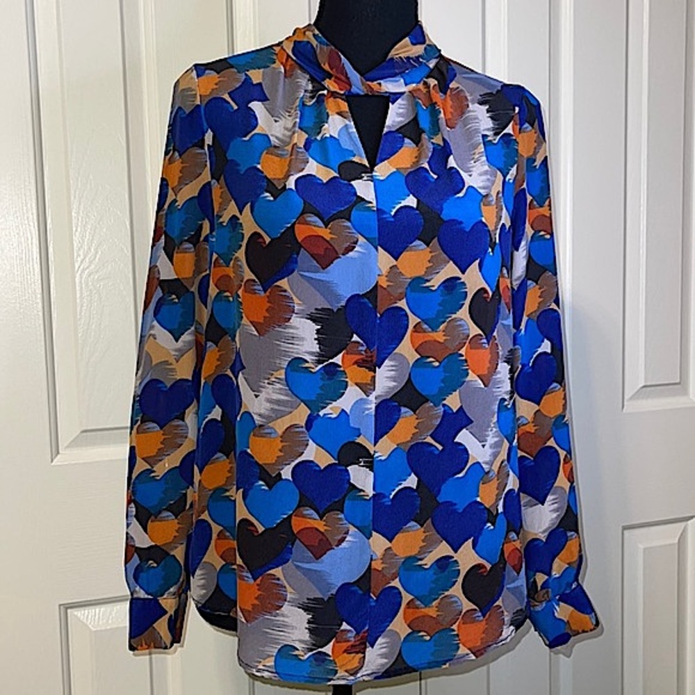 Silk Abstract Heart Print Blouse - Picture 3 of 14